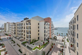 Serene 2BR by The Beach - La Mer